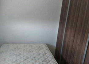 Quarto Individual com Garagem